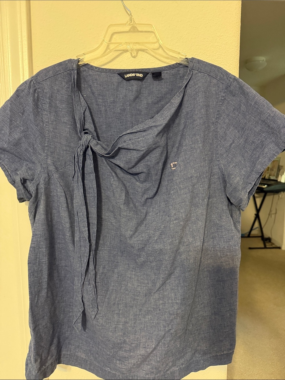 Chase Lands' End Blue Linen-Blend Tie-Neck Women's Top